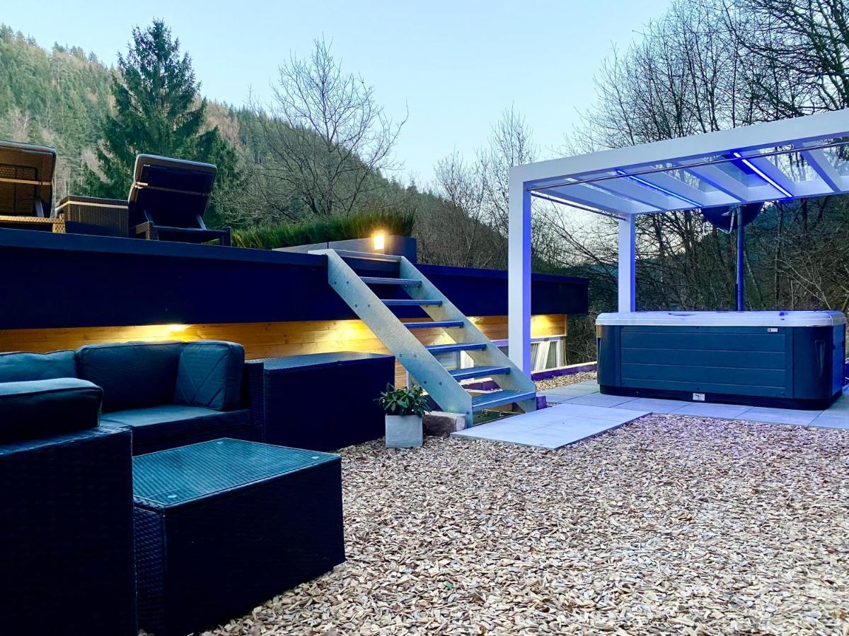 Bungalow im Schwarzwald auf wunderschönem Anwesen Neubulach Exterior foto